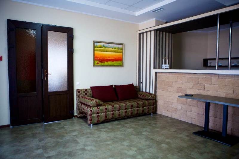 Атлет гостиничный комплекс в Кучугурах